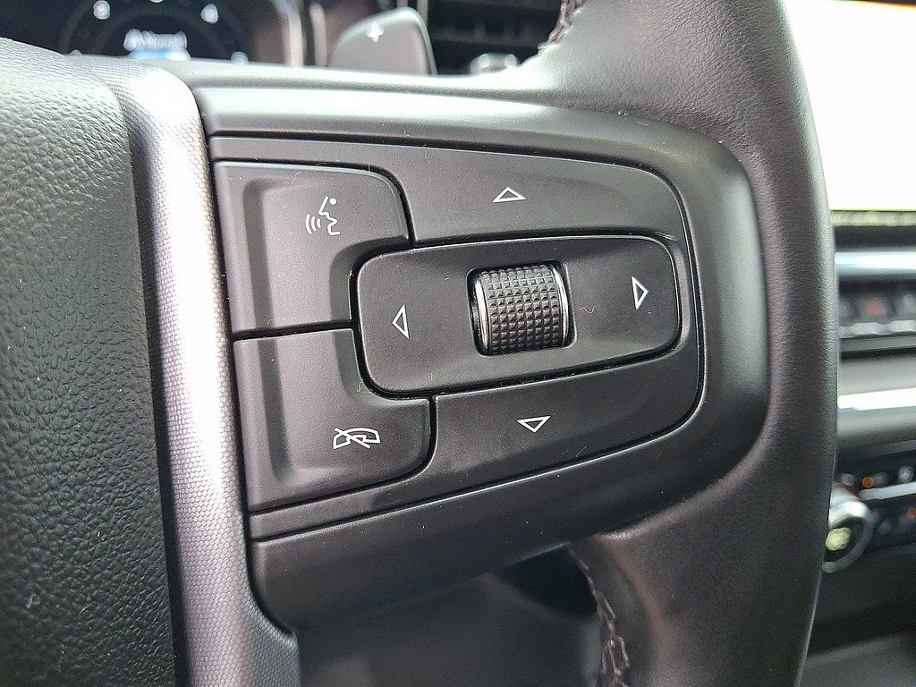 Used 2024 GMC Sierra 1500 SLT w/ SLT Convenience Package AWD/4WD image 24