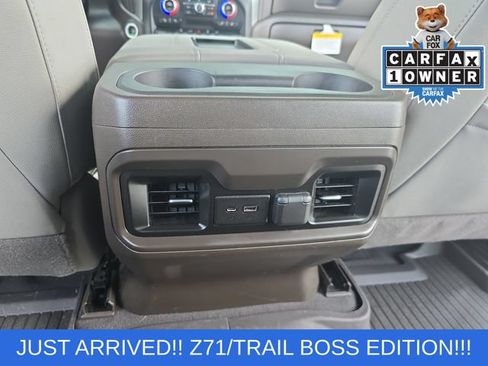 Used 2021 Chevrolet Silverado 1500 LT Trail Boss w/ Convenience Package II AWD/4WD image 16
