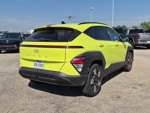 Used 2025 Hyundai Kona SEL FWD image 3