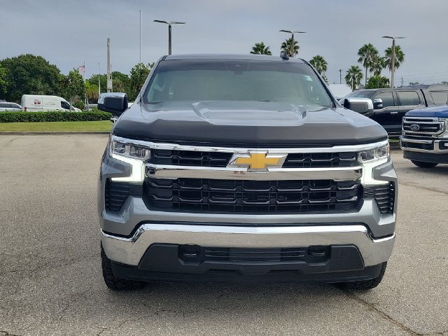 Used 2023 Chevrolet Silverado 1500 LT AWD/4WD image 2