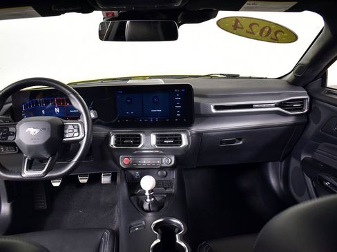 Used 2024 Ford Mustang GT Premium image 32