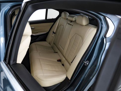 Used 2020 BMW 330i Sedan w/ Convenience Package image 36