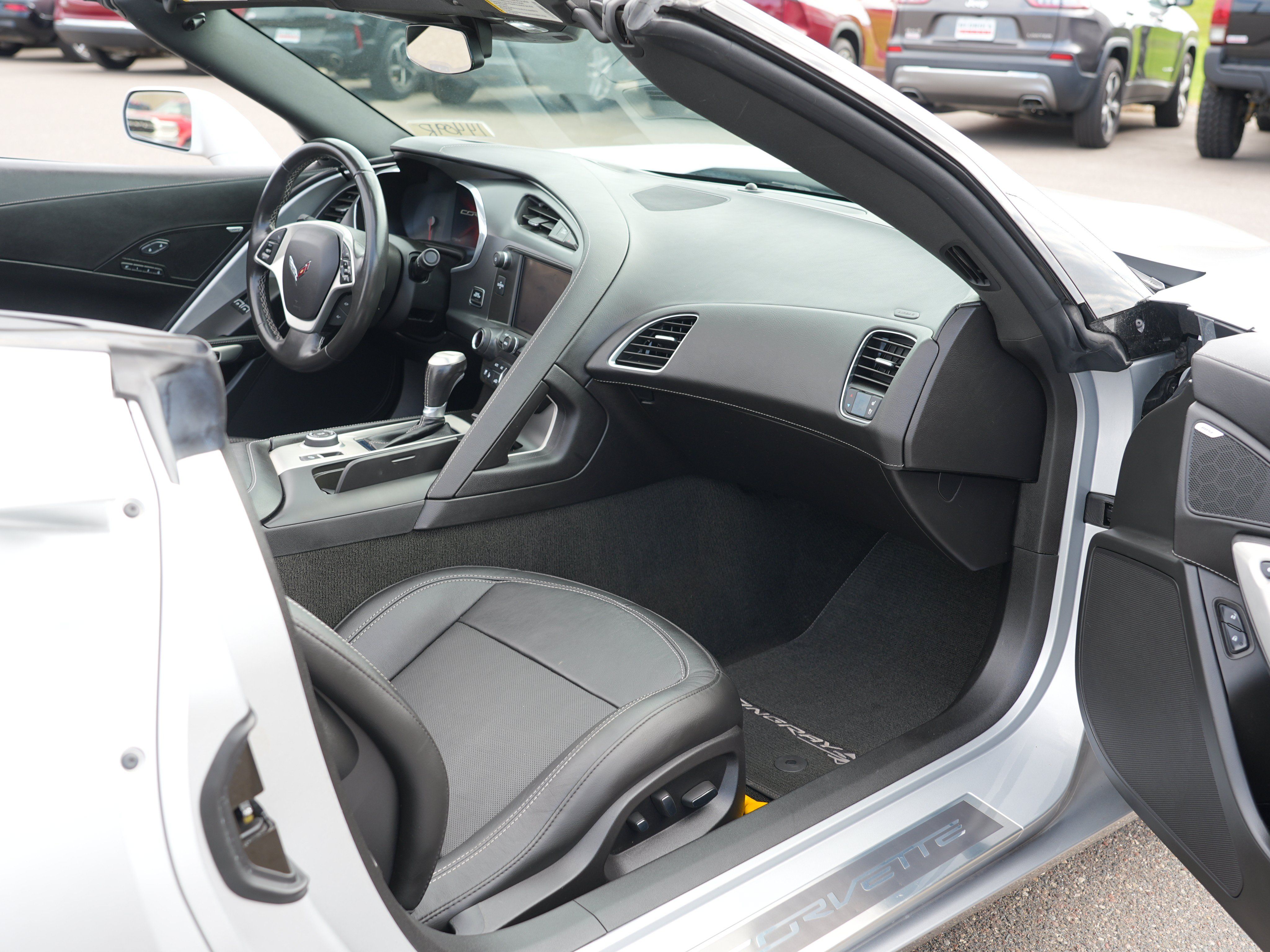 Used 2014 Chevrolet Corvette Stingray Convertible w/ 2LT Preferred Equipment Group RWD image 12