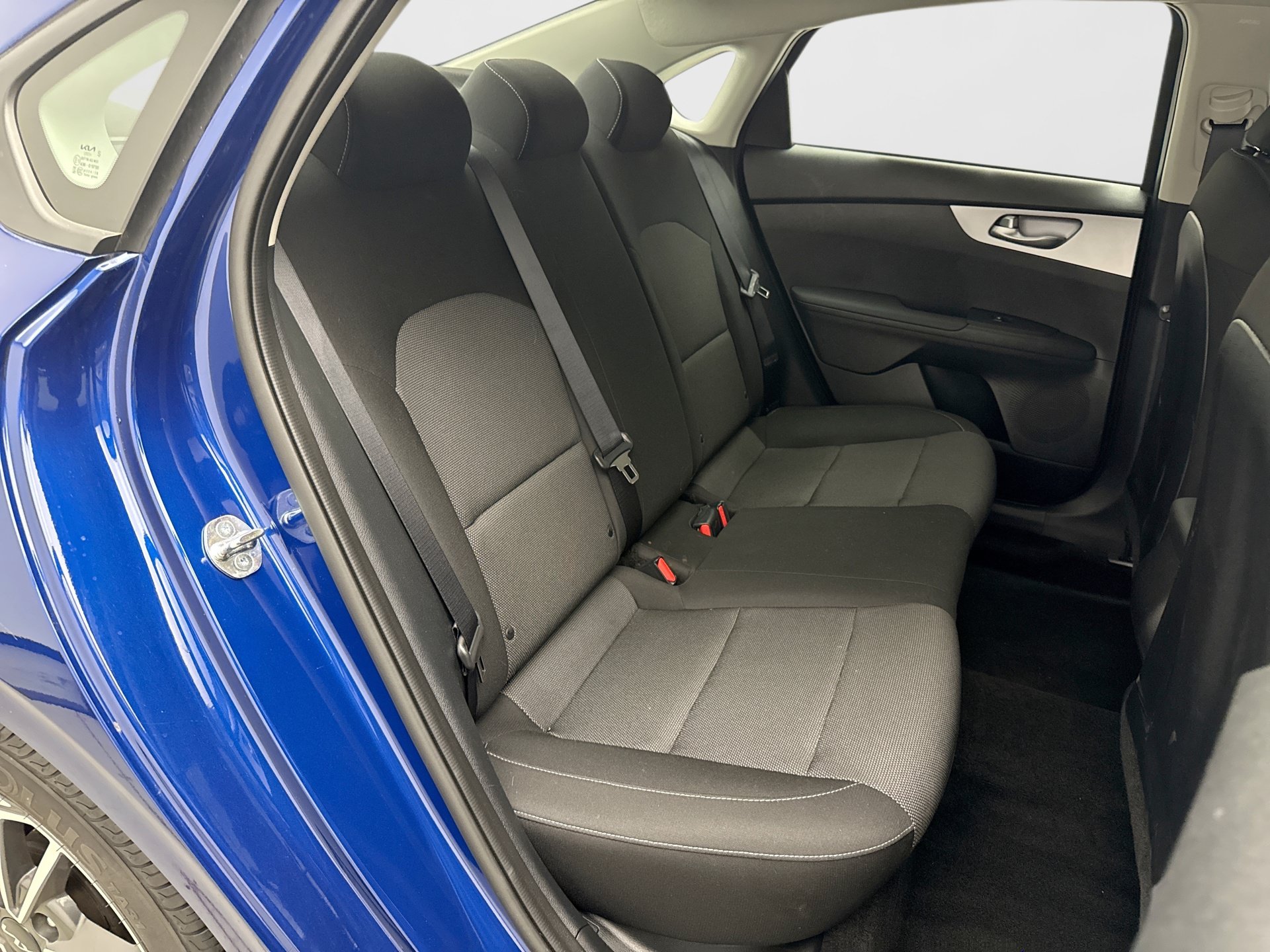 Used 2024 Kia Forte LXS w/ LXS Technology Package FWD image 17