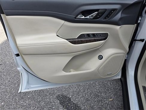 Used 2023 GMC Acadia Denali w/ Denali Ultimate Package image 50