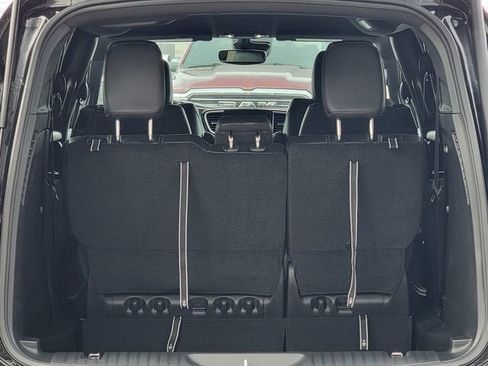 New 2026 Chrysler Pacifica Select image 21