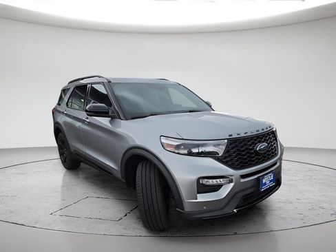 Used 2020 Ford Explorer ST w/ ST Street Pack AWD/4WD image 9