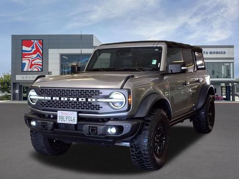 Used 2022 Ford Bronco Badlands w/ Sasquatch Package AWD/4WD image 27