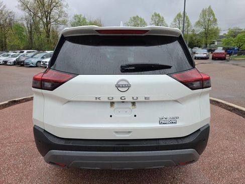 Used 2023 Nissan Rogue SV AWD/4WD image 4