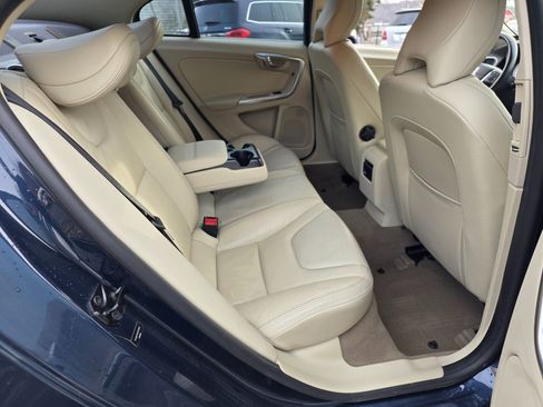Used 2012 Volvo S60 T5 w/ Multimedia Pkg image 28