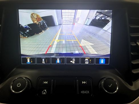 Used 2023 GMC Acadia Denali w/ Denali Ultimate Package AWD/4WD image 38