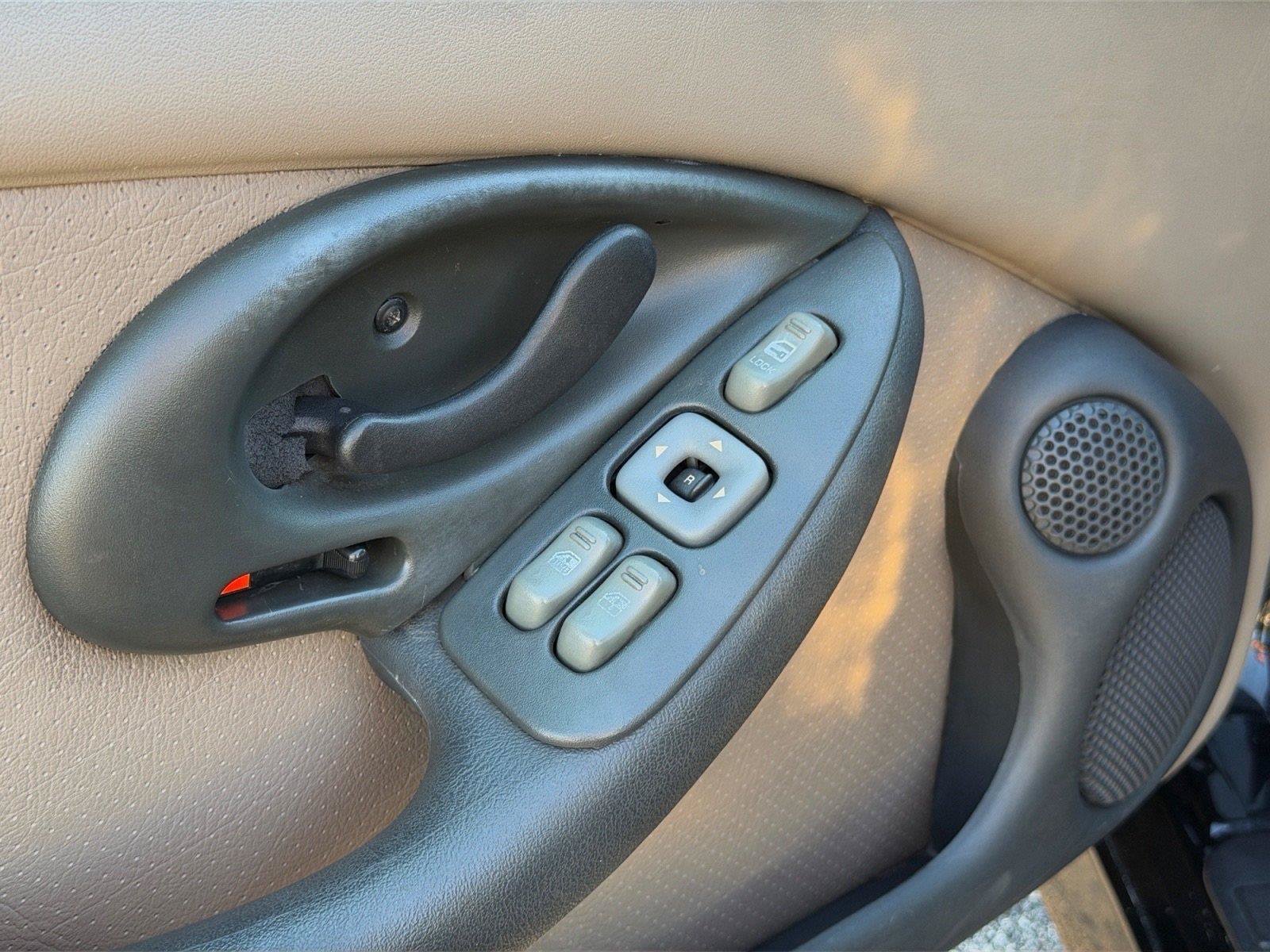Used 1997 Pontiac Firebird Trans Am RWD image 14
