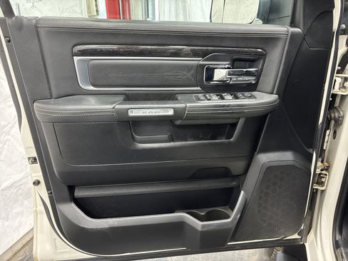 Used 2016 RAM 2500 Limited AWD/4WD image 15