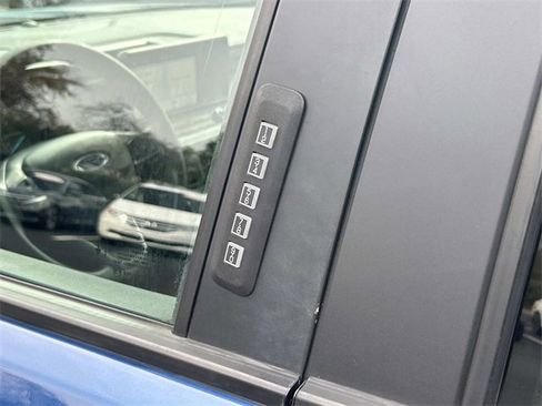 Used 2023 Ford Maverick XLT image 14