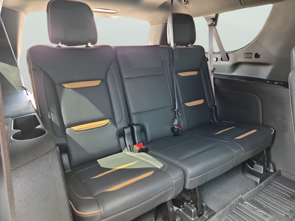 Used 2023 GMC Yukon XL AT4 w/ AT4 Premium Package AWD/4WD image 34