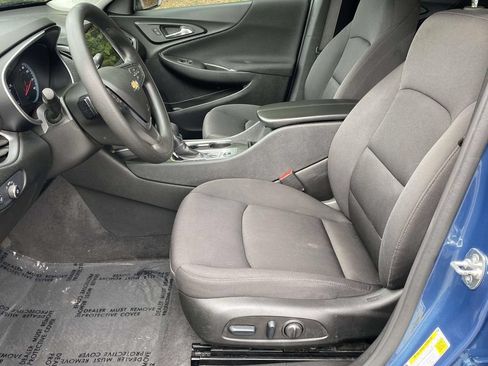 Used 2025 Chevrolet Malibu LT FWD image 13