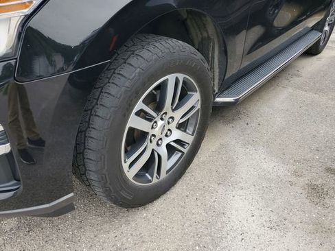 Used 2022 Ford Expedition Limited AWD/4WD image 6