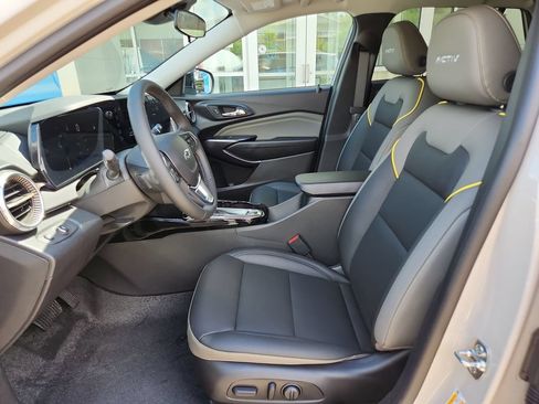 New 2026 Chevrolet Trax ACTIV w/ Driver Confidence Package FWD image 11