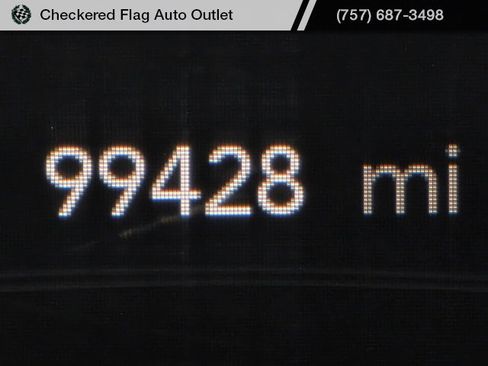 Used 2018 Chrysler Pacifica Limited image 28