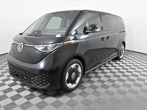 New 2025 Volkswagen ID. Buzz Pro S image 2