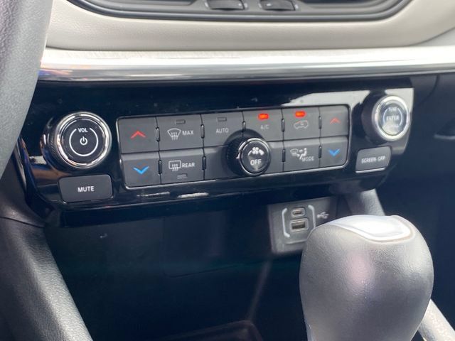 Used 2024 Jeep Compass Limited AWD/4WD image 12