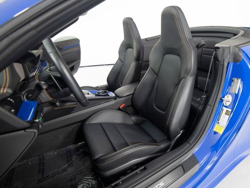 Certified 2025 Porsche 911 Carrera 4 GTS AWD/4WD image 5