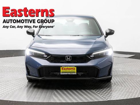 Used 2025 Honda Civic Sport image 2