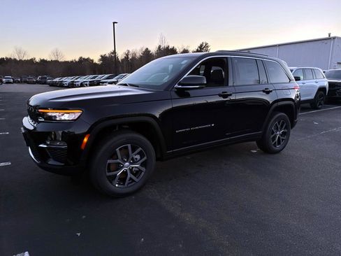 New 2025 Jeep Grand Cherokee Limited image 4