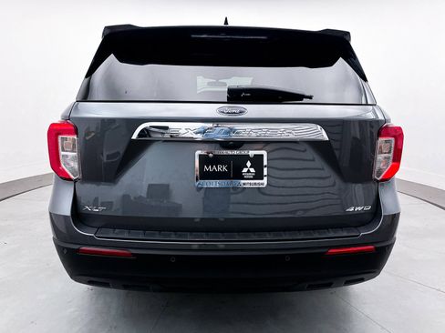 Used 2023 Ford Explorer XLT image 12