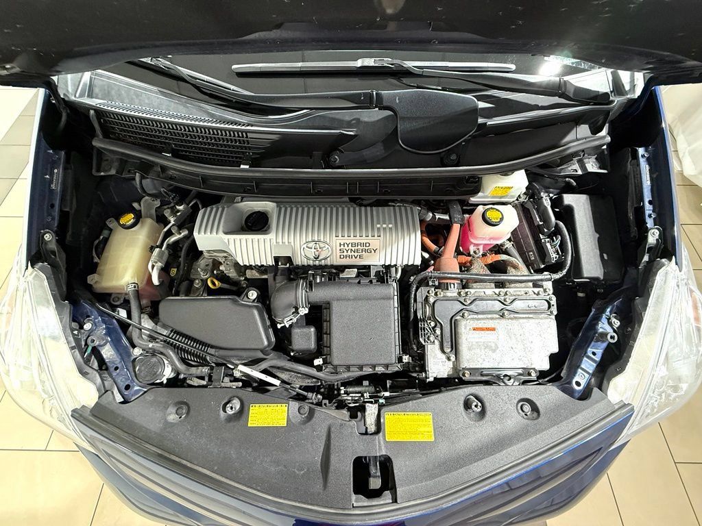 Used 2012 Toyota Prius V Three FWD image 10