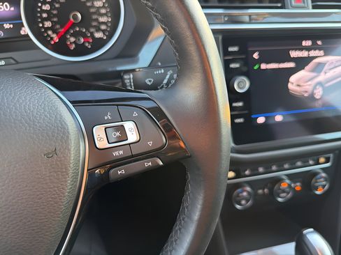 Used 2019 Volkswagen Tiguan SE image 16