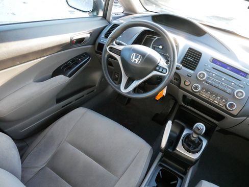 Used 2010 Honda Civic LX image 9
