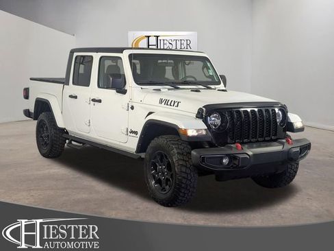 Used 2023 Jeep Gladiator Willys AWD/4WD image 1