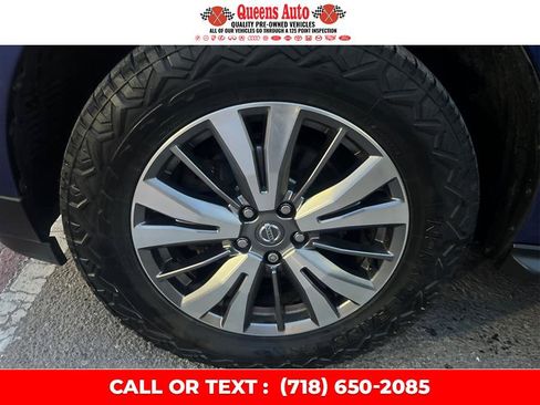 Used 2019 Nissan Pathfinder S image 28