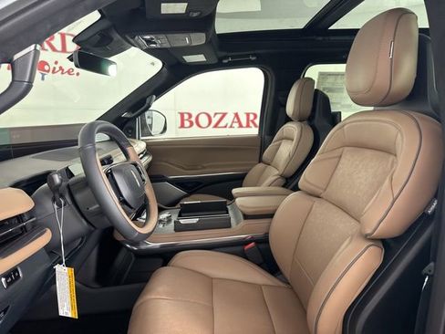 New 2025 Lincoln Navigator L Black Label image 14