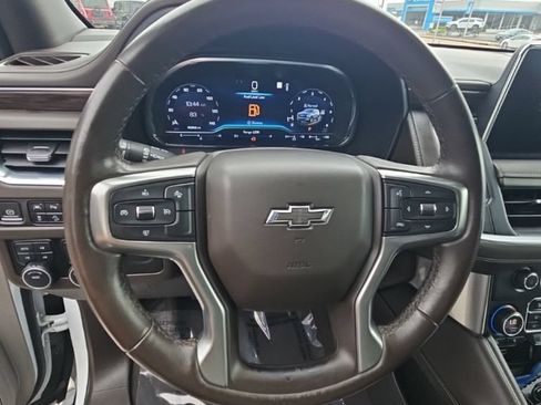 Used 2022 Chevrolet Suburban Z71 AWD/4WD image 13
