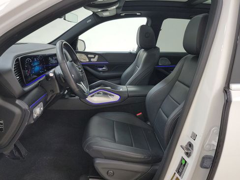 Used 2023 Mercedes-Benz GLE 350 4MATIC w/ Premium Package image 5