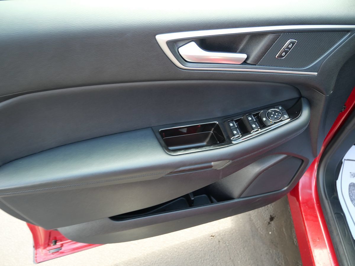 Used 2020 Ford Edge SEL w/ Cold Weather Package AWD/4WD image 18