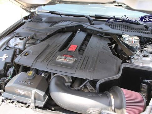 Used 2022 Ford Mustang GT Premium RWD image 9
