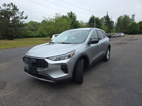 Used 2023 Ford Escape Active AWD/4WD image 5