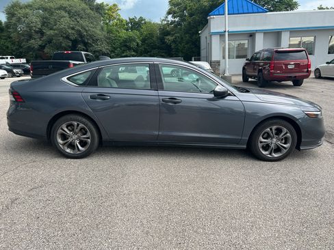 Used 2024 Honda Accord EX image 4