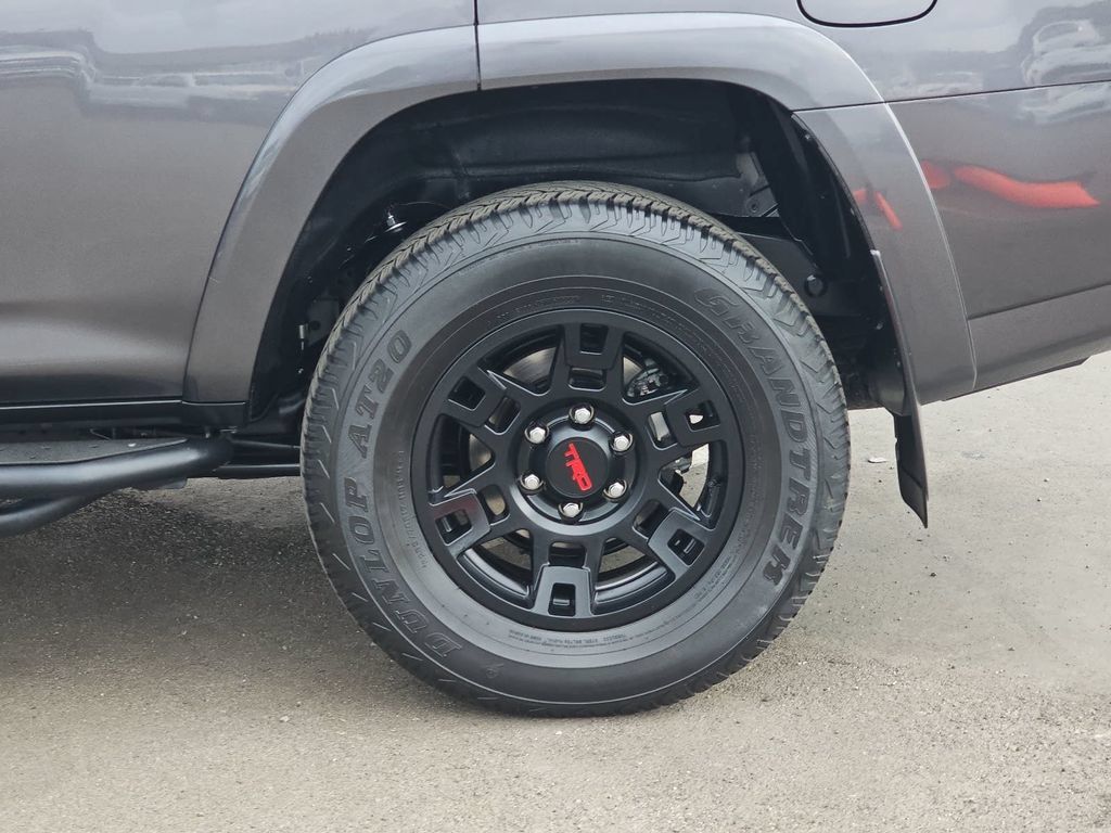 Used 2023 Toyota 4Runner TRD Off-Road Premium w/ Off Road Premium Plus Package AWD/4WD image 36