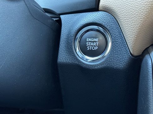 Used 2023 Toyota RAV4 Limited image 22