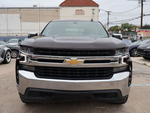 Used 2019 Chevrolet Silverado 1500 LT w/ All-Star Edition AWD/4WD image 2