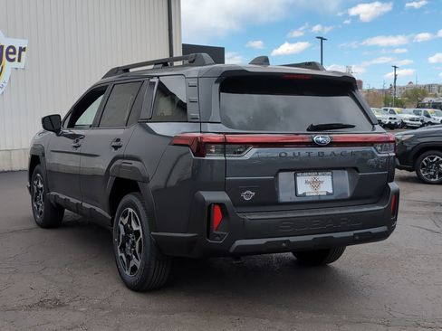 New 2026 Subaru Outback Touring image 5