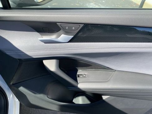 New 2025 Volkswagen Tiguan SE image 45