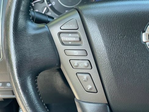 Used 2017 Nissan Armada Platinum w/ Interior Lighting Package AWD/4WD image 17