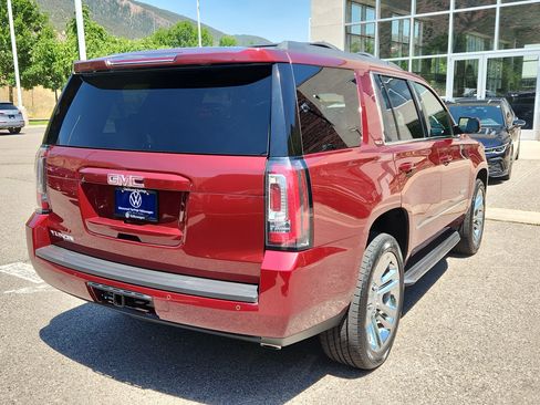 Used 2017 GMC Yukon SLT w/ Premium Edition AWD/4WD image 3