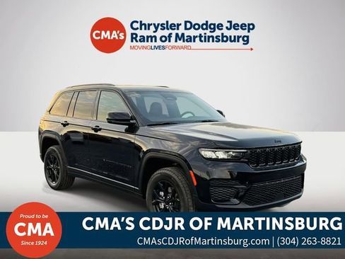 New 2025 Jeep Grand Cherokee Altitude AWD/4WD image 1