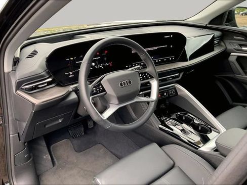 Used 2025 Audi Q5 Premium Plus w/ Premium Plus AWD/4WD image 14